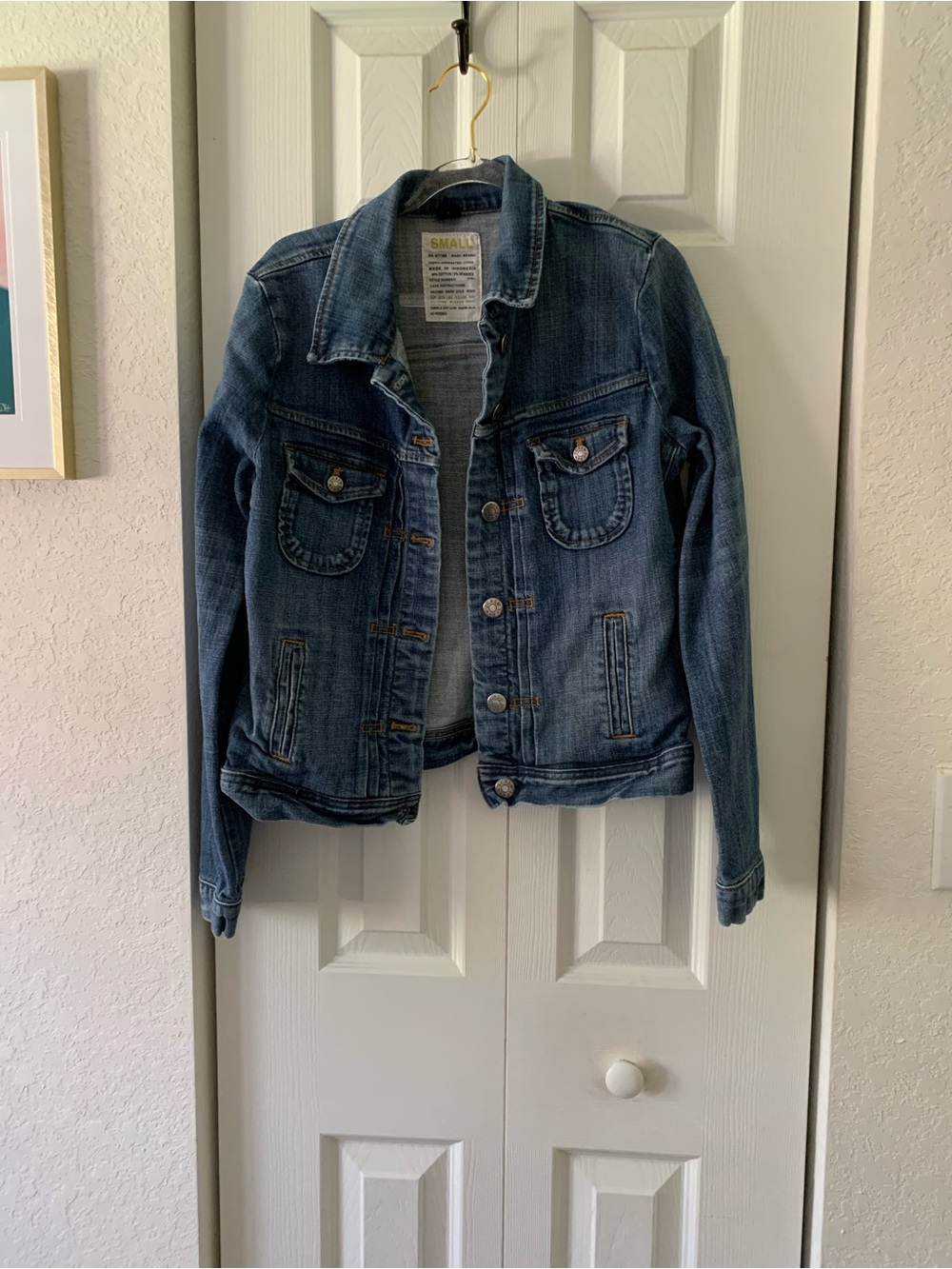 J. Crew Medium Wash Denim Jacket in Blue Size Small EUC